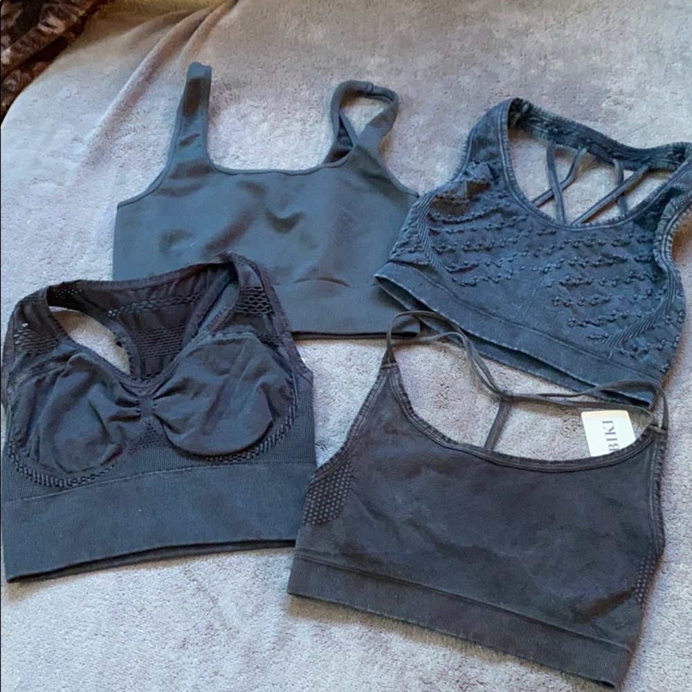 Navy shades varieties of sport bras and crops - Picture 2 of 9